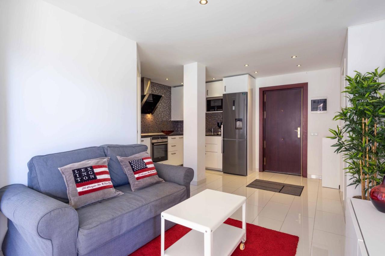 Shoreline Apartment In Fuengirola By Costarentals - Ref 88 Exterior photo